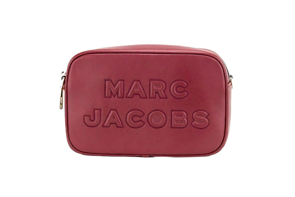 Crossbody Camera Handbag by Marc Jacobs for women in nylon & leather gold & multicolor features a signature silhouette, showcasing a secure zipper and signature cardholder with versatile crossbody-strap, adjustable-strap & detachable-strap for a sophisticated look.