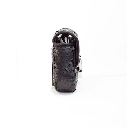 Mini 2-in-1 Shoulder & Crossbody Handbag by Marc Jacobs for women in leather black, silver & signature showcases a versatile sophistication silhouette, featuring a secure zipper & magnetic, versatile sophistication cardholder, and versatile crossbody-strap, shoulder-strap & adjustable-strap for a versatile sophistication finish.