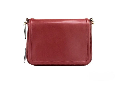 Medium Crossbody Flap Handbag by Marc Jacobs for women in leather & metal burgundy & gold showcases a versatile sophistication silhouette, featuring a secure flap, zipper & magnetic, versatile sophistication , and versatile crossbody-strap, adjustable-strap & detachable-strap for a versatile sophistication finish.