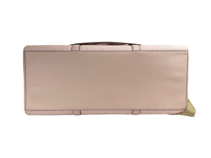 Large Weekender Crossbody Duffel Bag by Michael Kors for women in pvc gold, jacquard & signature features a meticulous Travel Extra PVC Large Weekender Crossbody Duffel Bag design with a secure zipper, ample , and versatile crossbody-strap, adjustable-strap, detachable-strap & handle for a meticulous travel finish.