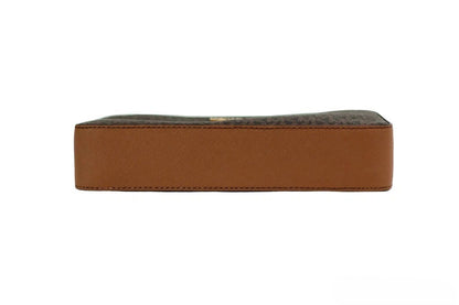 Large 2-in-1 Shoulder & Crossbody East West Messenger Bag by Michael Kors for men in leather & velvet beige, brown & gold features an versatile Jet Set Leather & Velvet Large 2-in-1 Shoulder Crossbody East West Messenger Bag design with a versatile zipper, ample , and versatile crossbody-strap, shoulder-strap & adjustable-strap for a sophisticated finish.