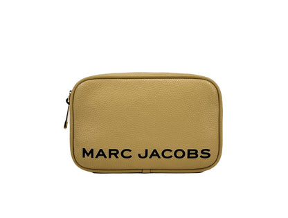 Crossbody Camera Handbag by Marc Jacobs for women in leather gold showcases a versatile sophistication silhouette, featuring a secure zipper, versatile sophistication cardholder, and versatile crossbody-strap, adjustable-strap & detachable-strap for a versatile sophistication finish.