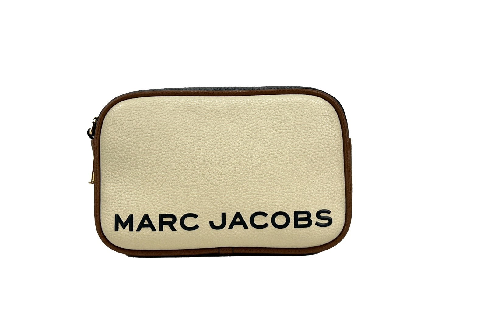 Crossbody Camera Handbag by Marc Jacobs for women in leather gold & marshmallow features a multifaceted silhouette, showcasing a secure zipper and multifaceted cardholder with versatile crossbody-strap, adjustable-strap & detachable-strap for multifaceted style.