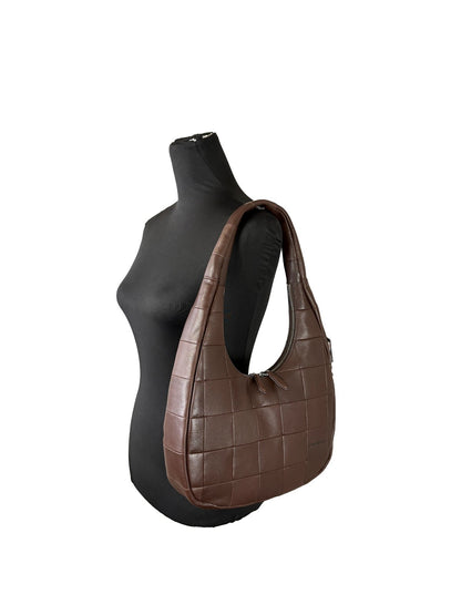 Shoulder Crescent Bag by COACH for women in leather silver features a statuesque silhouette, showcasing a secure snap & zipper and statuesque with versatile shoulder-strap for a statuesque finish.