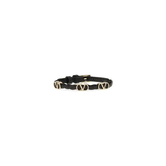 Bracelet by Valentino Garavani for women in bos taurus suede calf leather black, signature & monogram showcases a cosmopolitan silhouette, artfully capturing the essence of the cosmopolitan V Logo Women's Bos Taurus Calf Leather Bracelet with a cosmopolitan .
