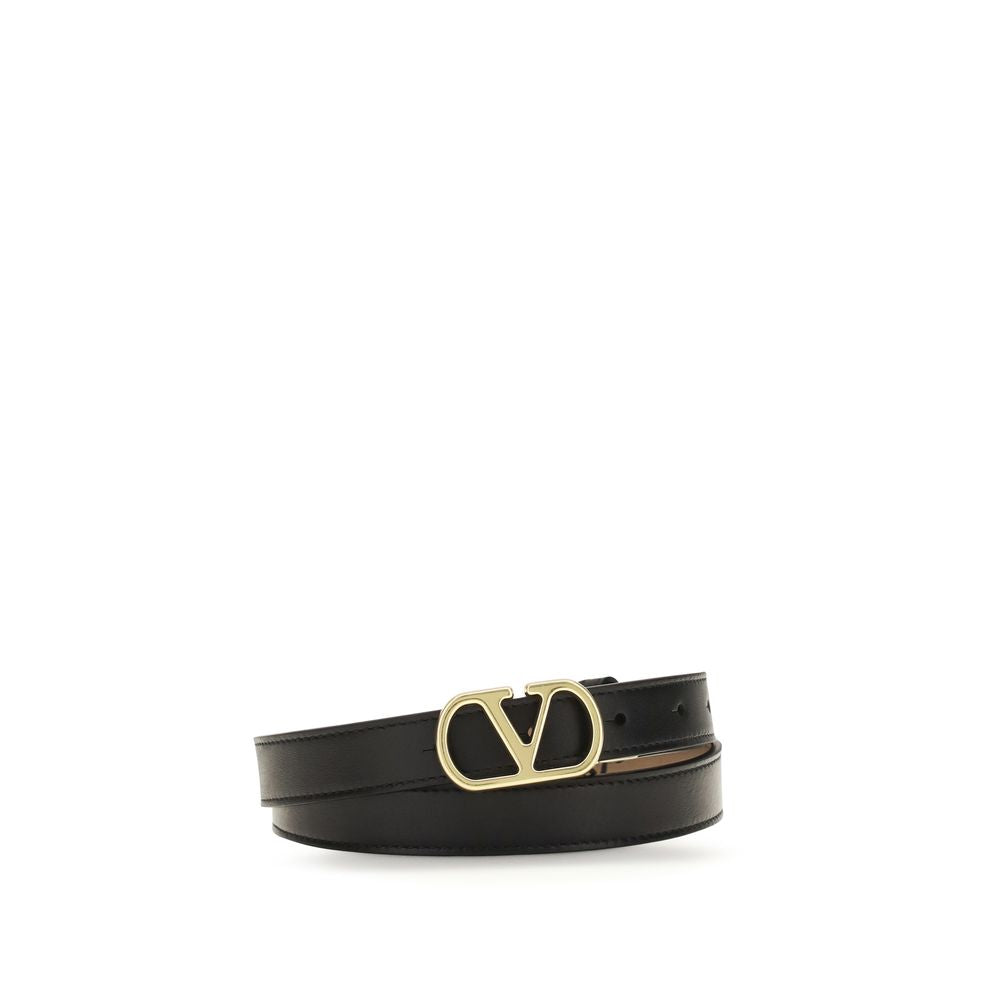 Belt by Valentino Garavani for women in bos taurus calfskin leather black & signature features an artisanal silhouette, showcasing the artisanal craftsmanship of the V Logo Bos Taurus Calfskin Leather Belt collection for a artisanal finish.