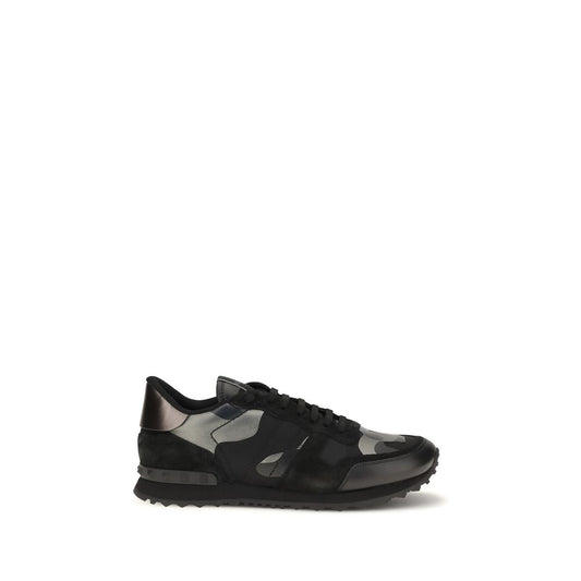 Athletic Sneakers by Valentino Garavani for men in polyamide & bos taurus nappa calf leather black & camouflage showcases a architectural silhouette, artfully capturing the essence of the Men's Athletic Polyamide & Bos Taurus Nappa Calf Leather Sneakers with its signature architectural athletic style construction.