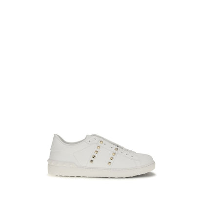 Sneakers by Valentino Garavani for men in bos taurus calfskin leather white features an versatile design from the Rockstud Men's Fashion Bos Taurus Calfskin Leather Sneakers collection, highlighting a versatile fashion style for a premium, high-fashion look.