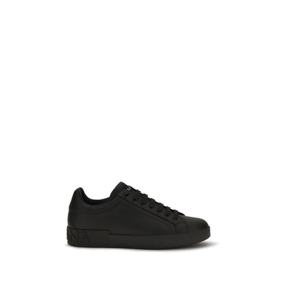 Sneakers by Dolce & Gabbana for men in bos taurus calfskin leather black features an timeless silhouette from the Men's Low Top Bos Taurus Calfskin Leather Sneakers collection, showcasing a signature low-top style with an timeless finish.