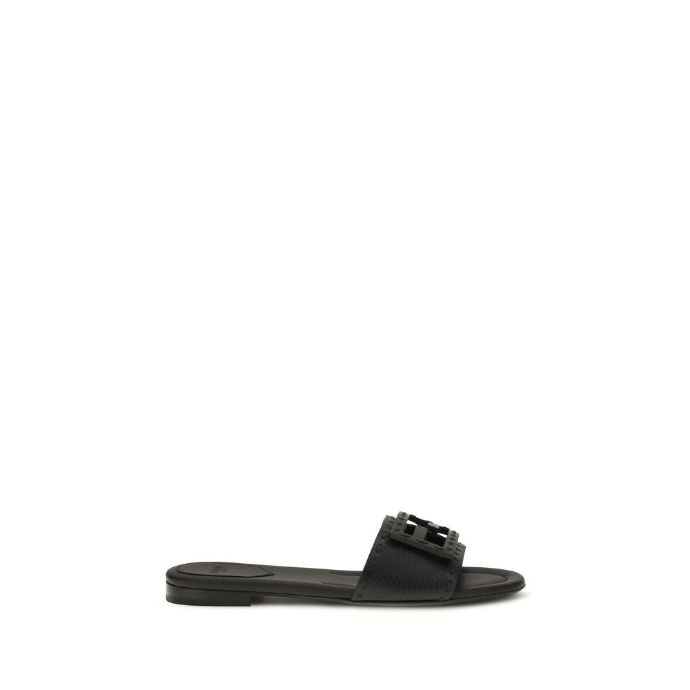 Flat Sandals by Fendi for women in bos taurus calfskin leather black & print features an effortlessly chic silhouette from the Women's Bos Taurus Calfskin Leather Flat Sandals collection, showcasing a effortlessly chic flat and elegant round toe style.