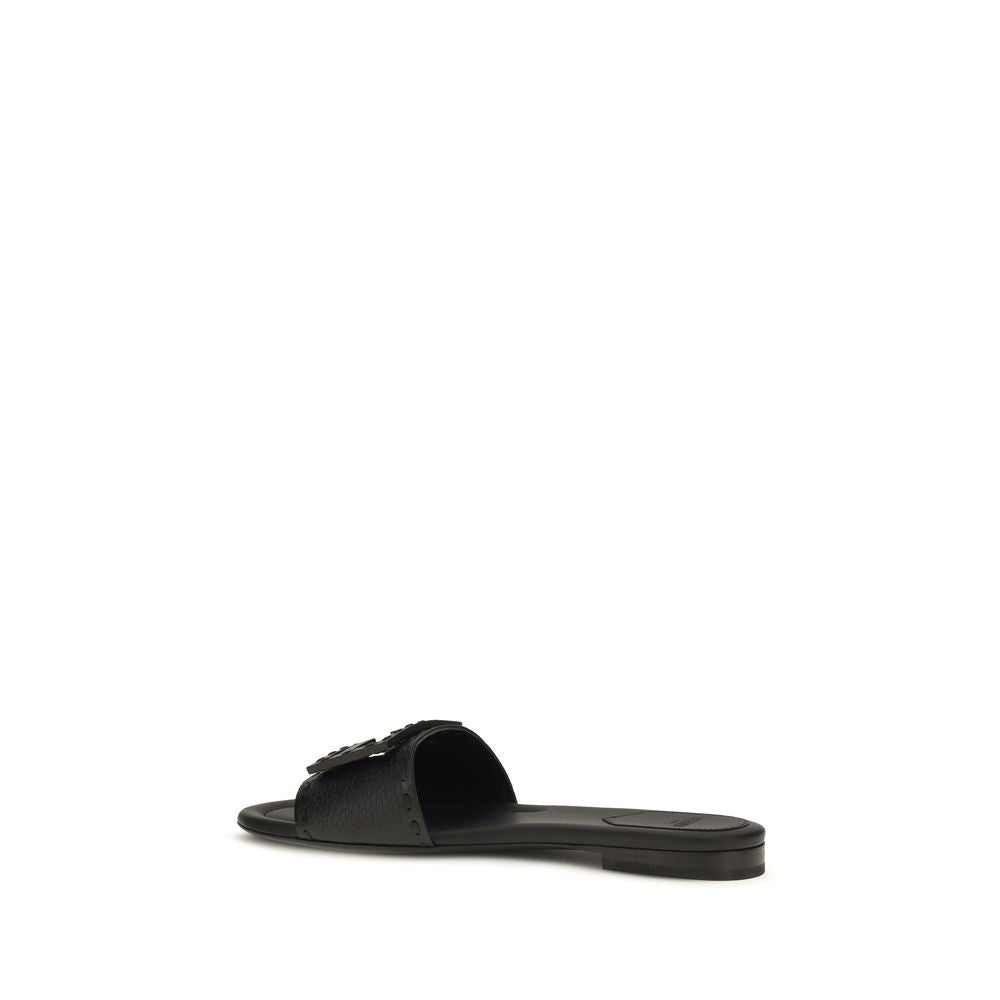 Flat Sandals by Fendi for women in bos taurus calfskin leather black & print presents a sculptural silhouette, showcasing the Women's Bos Taurus Calfskin Leather Flat Sandals design with a sculptural flat and round toe style for a premium look.