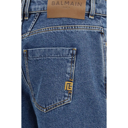 Jeans by Balmain for women in denim cotton blue features a refined silhouette with a refined straight, regular-fit & wide, defined by a high rise and a refined long for a refined finish.
