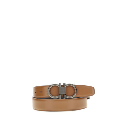 Belt by Ferragamo for men in bos taurus calf leather beige presents a artisanal silhouette from the Gancini Bos Taurus Calf Leather Belt collection, showcasing an artisanal design and refined craftsmanship for a artisanal look.