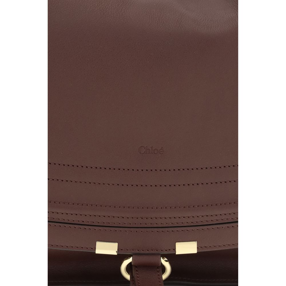 Large Shoulder Flap Bag by Chloé for women in bos taurus calfskin leather brown showcases a enviable silhouette, artfully detailed with a secure flap & zipper, organized external-pockets, and versatile shoulder-strap for a enviable look.