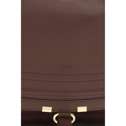 Large Shoulder Flap Bag by Chloé for women in bos taurus calfskin leather brown showcases a enviable silhouette, artfully detailed with a secure flap & zipper, organized external-pockets, and versatile shoulder-strap for a enviable look.