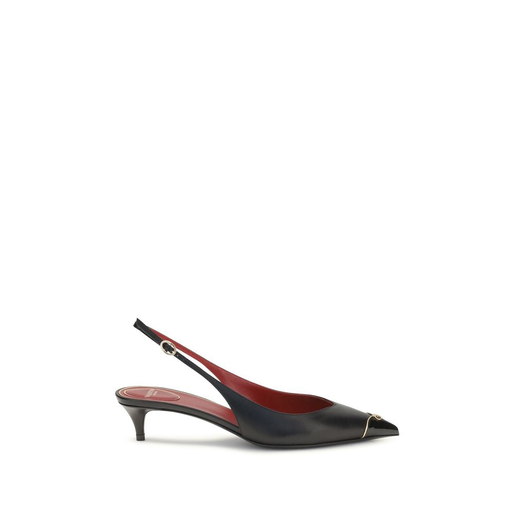 Mid-Heel Kitten Slingback Pumps Heels by Valentino Garavani for women in bos taurus calf leather black, gold & signature features an captivating silhouette, showcasing the elegant V Logo Women's Bos Taurus Calf Leather Mid-Heel Kitten Slingback Pumps Heels design with a mid-heel kitten-heel and a sophisticated pointed toe style.