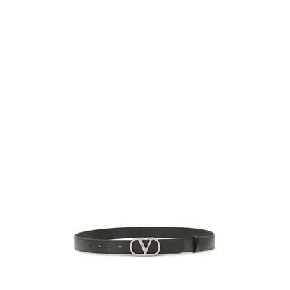 Belt by Valentino Garavani for men in bos taurus calfskin leather & palladium black, palladium & signature features a artisanal-chic design, artfully capturing the essence of the V Logo Bos Taurus Calfskin Leather & Palladium Belt with a artisanal-chic finish.