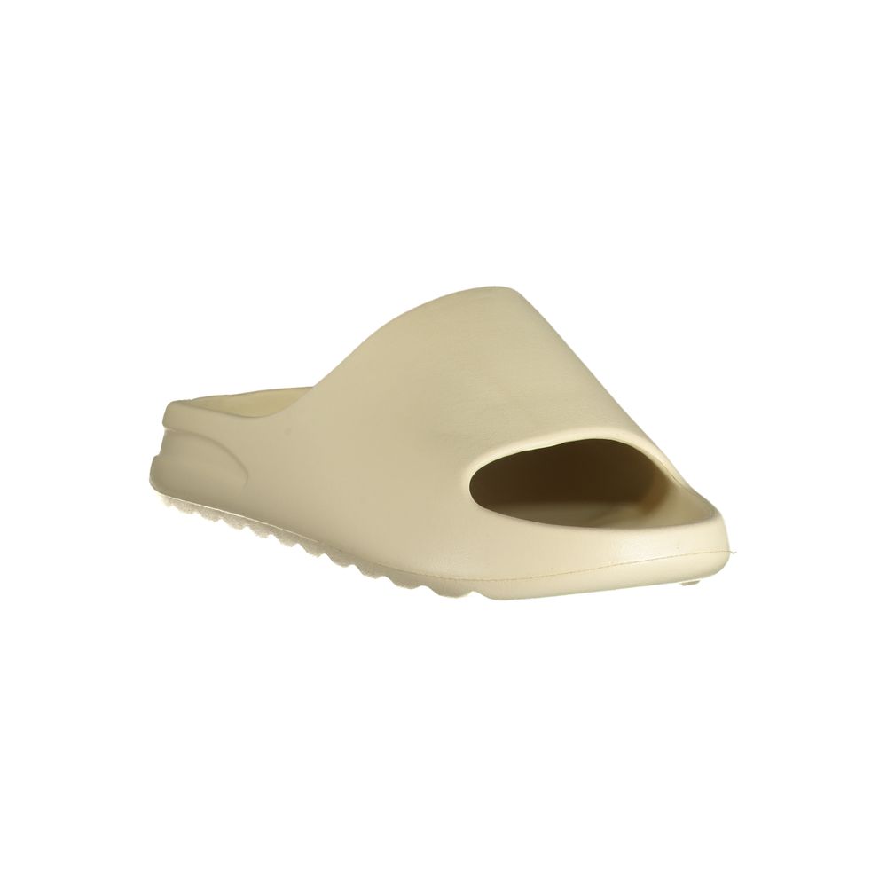 Slip-On Slippers by Norway 1963 for men in polyurethane beige & print features an effortlessly elegant silhouette, showcasing the Men's Polyurethane Slip-On Slippers design with an effortlessly elegant and a for a effortlessly elegant look.