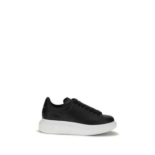 Sneakers by Alexander McQueen for women in bos taurus calf leather black features an timeless silhouette from the Women's Fashion Bos Taurus Calf Leather Sneakers collection, showcasing a signature fashion style with an timeless finish.