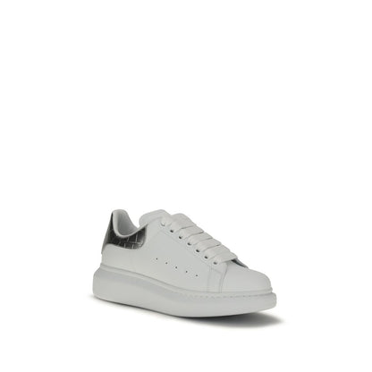 Sneakers by Alexander McQueen for women in bos taurus calf leather yellow features an fashionable silhouette, showcasing the premium Women's Low Top Bos Taurus Calf Leather Sneakers in a fashionable low-top style that offers a fashionable finish for refined style.