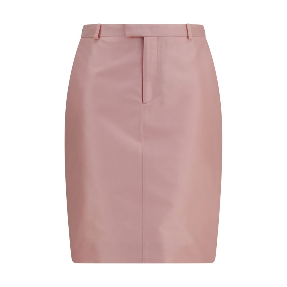 Skirt by Gucci for women in silk multicolor & pink showcases a sultry silhouette, elegantly defined by its mini and the sophisticated sultry design of the Women's Silk Mini Skirt.