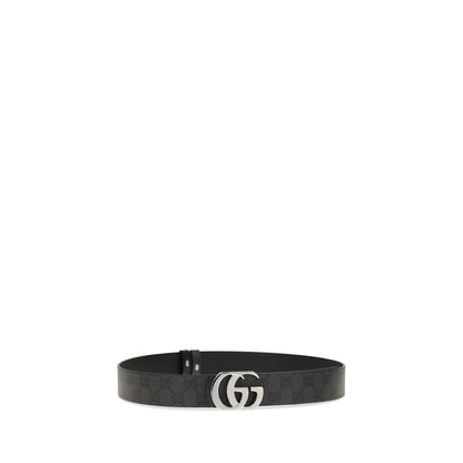 Belt by Gucci for men in bos taurus calf leather black & silver presents a artisanal silhouette from the Gg Marmont Bos Taurus Calf Leather Belt collection, showcasing an artisanal design and refined craftsmanship for a artisanal look.