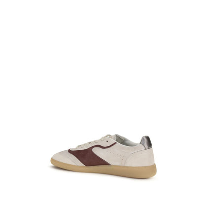 Sneakers by Dsquared² for men in bos taurus calf leather beige & silver features an versatile design from the Men's Low Top Bos Taurus Calf Leather Sneakers collection, highlighting a versatile low-top style for a premium, high-fashion look.
