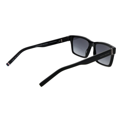 This Sunglasses by Tommy Hilfiger for men in black presents a sumptuous silhouette, showcasing a sumptuous rectangle full-rim frame design in black coloured frame and high-performance gradient category-3-dark-tint lens.