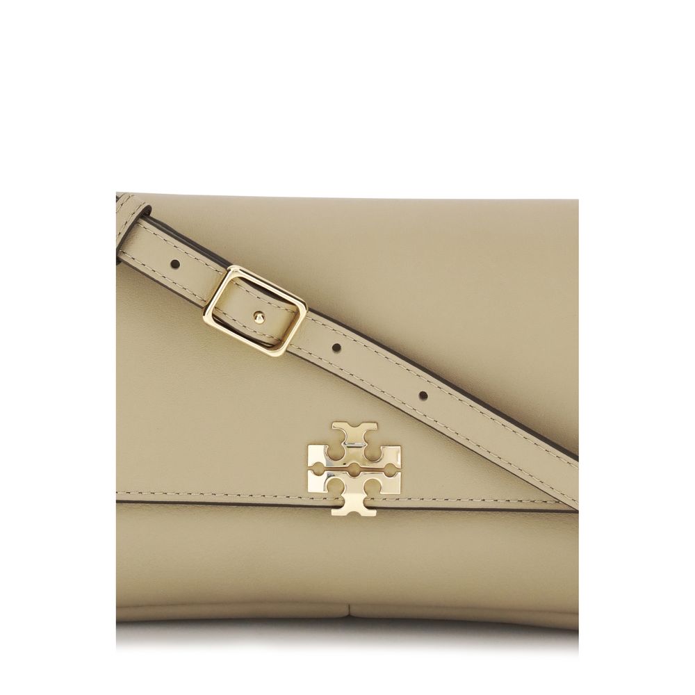 Small Shoulder Bag by Tory Burch for women in bos taurus calf leather beige & signature features a enviable silhouette, showcasing a secure zipper & magnetic, ample , and enviable shoulder-strap for a enviable finish.