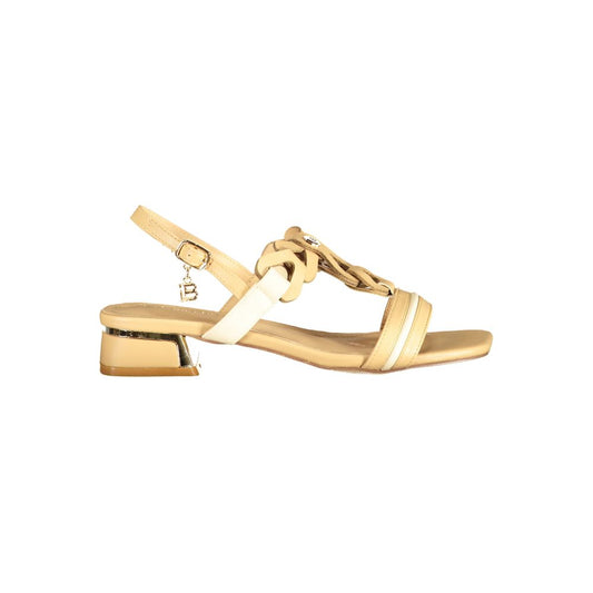 Low-Heel Ankle Strap Sandals by Laura Biagiotti for women in polyurethane beige showcases a sculptural silhouette as Women's Polyurethane Low-Heel Ankle Strap Sandals, defined by a sculptural 2-cm-heel low-heel and sculptural for a sculptural look.