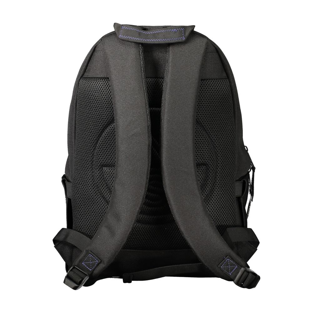 Backpack by North Sails for men in polyester black & print showcases a stately Polyester Backpack design, featuring a secure zipper with stately external-pockets & laptop-compartment and versatile handle, backpack-strap & adjustable-strap.
