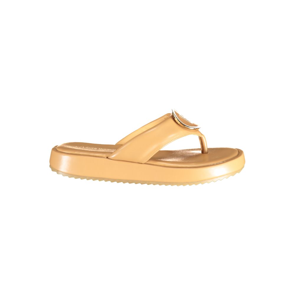 Flip-Flop Sandals by Laura Biagiotti for women in polyurethane beige & signature presents a sculptural silhouette, showcasing the City Essence Women's Polyurethane Flip-Flop Sandals design with a sculptural and for a premium look.