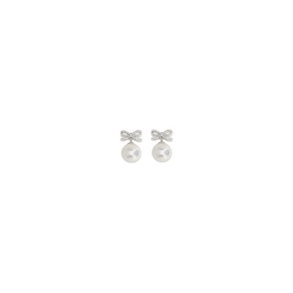 Earrings by Self-Portrait for women in rubber & fabric pearl & silver showcases a artisanal silhouette, artfully capturing the essence of Women's Stud Silver Brass Pearls & Crystal Earrings with its exquisite stud.