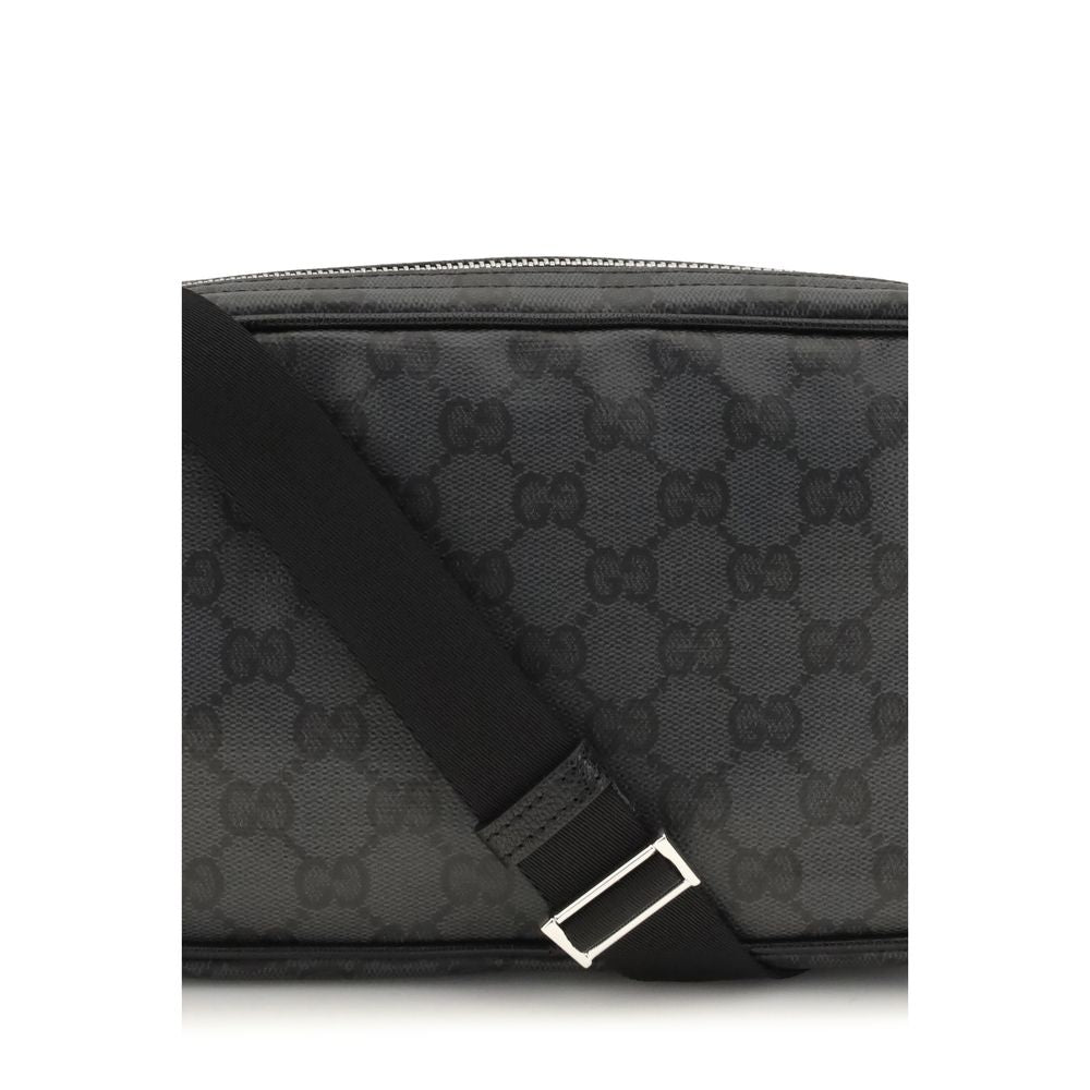 Mini Shoulder Bag by Gucci for men in raffia & nylon black features a effortless sophistication silhouette, secured by a zipper with ample cardholder and versatile shoulder-strap & adjustable-strap for a effortless sophistication finish.