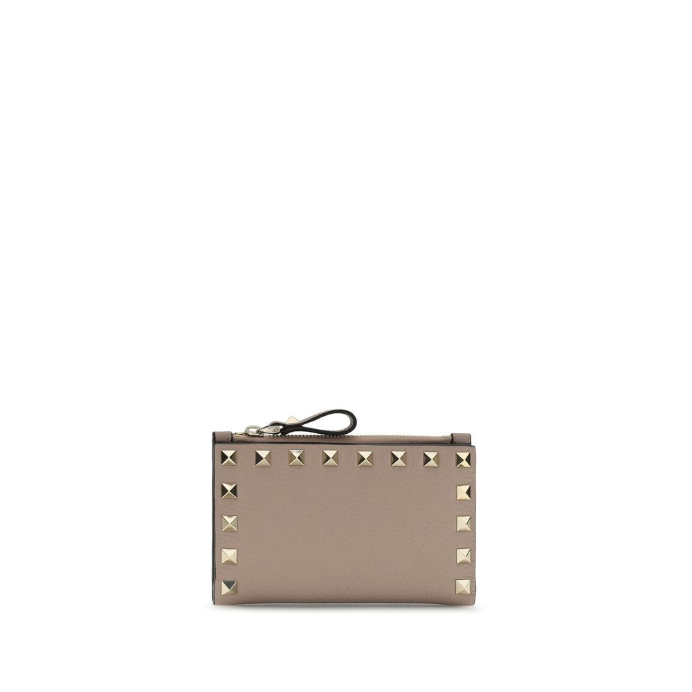 Cardholder Wallet by Valentino Garavani for women in bos taurus calfskin leather beige & signature presents a architectural silhouette from the Rockstud Bos Taurus Calfskin Leather Cardholder Wallet collection, showcasing architectural card-organization compact-design coin-purse for a architectural finish.