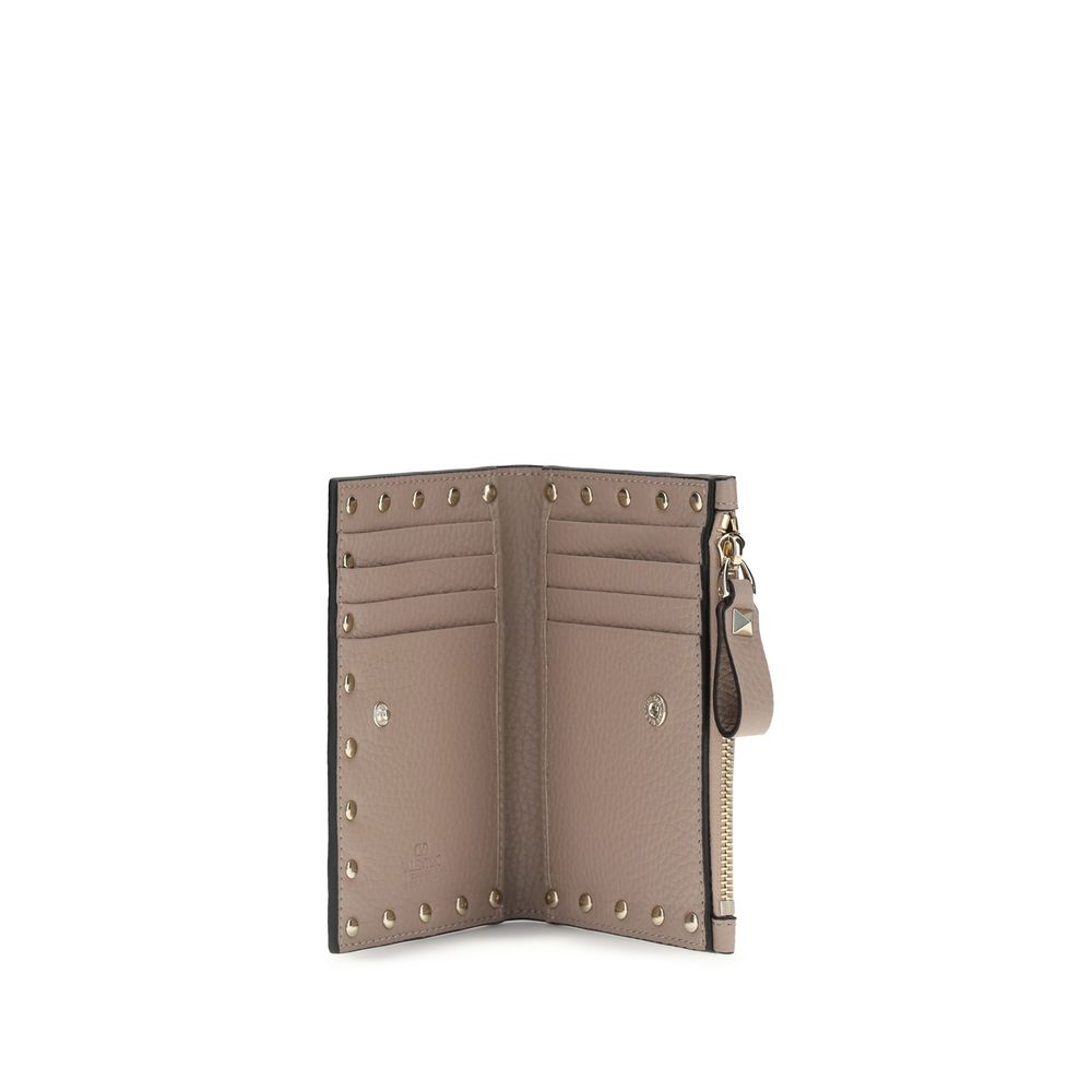 Cardholder Wallet by Valentino Garavani for women in bos taurus calfskin leather beige & signature presents a architectural silhouette from the Rockstud Bos Taurus Calfskin Leather Cardholder Wallet collection, showcasing architectural card-organization compact-design coin-purse for a architectural finish.