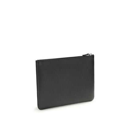 Cardholder Wallet by Valentino Garavani for men in bos taurus calf nappa leather black, palladium & signature showcases a distinguished silhouette, artfully capturing the essence of the distinguished V Logo Bos Taurus Calf Nappa Leather Cardholder Wallet design with functional card-organization compact-design.