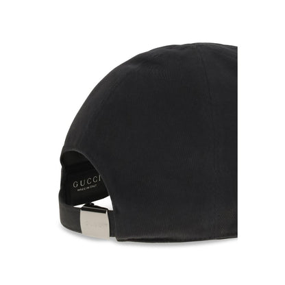 This Baseball Cap by Gucci for men in cotton black & signature presents a distinguished silhouette, meticulously showcasing the signature aesthetic and high-end profile of the Gg Cotton Baseball Cap.