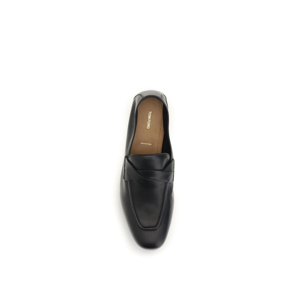 Loafer Slip-On Strap Shoes by Tom Ford for men in bos taurus calf leather black features an ergonomic silhouette, perfectly showcasing Gigi Men's Bos Taurus Calf Leather Loafer Slip-On Strap Shoes with its distinct and elegant .