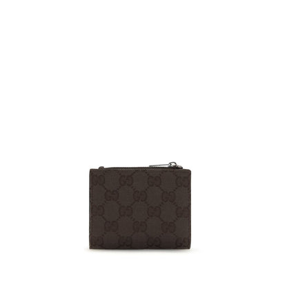 Cardholder Wallet by Gucci for women in raffia & leather black & palladium presents a streamlined silhouette, showcasing the sophisticated design of the Gg Raffia & Leather Cardholder Wallet collection with functional card-organization compact-design.