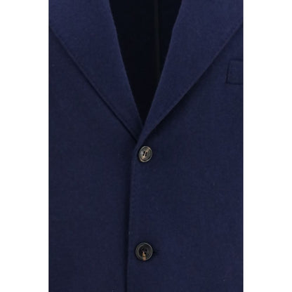 Blazer by Brunello Cucinelli for men in cashmere & capra leather blue features an stylish silhouette, showcasing a sophisticated v-neck neckline and stylish for a truly stylish finish.