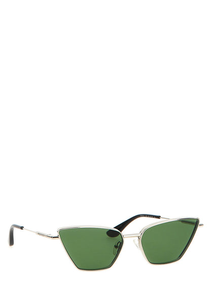Sunglasses by Alexander McQueen for women in silk twill multicolor features an effortlessly chic cat-eye frame design with multicolor coloured frame detailing and for a effortlessly chic aesthetic.