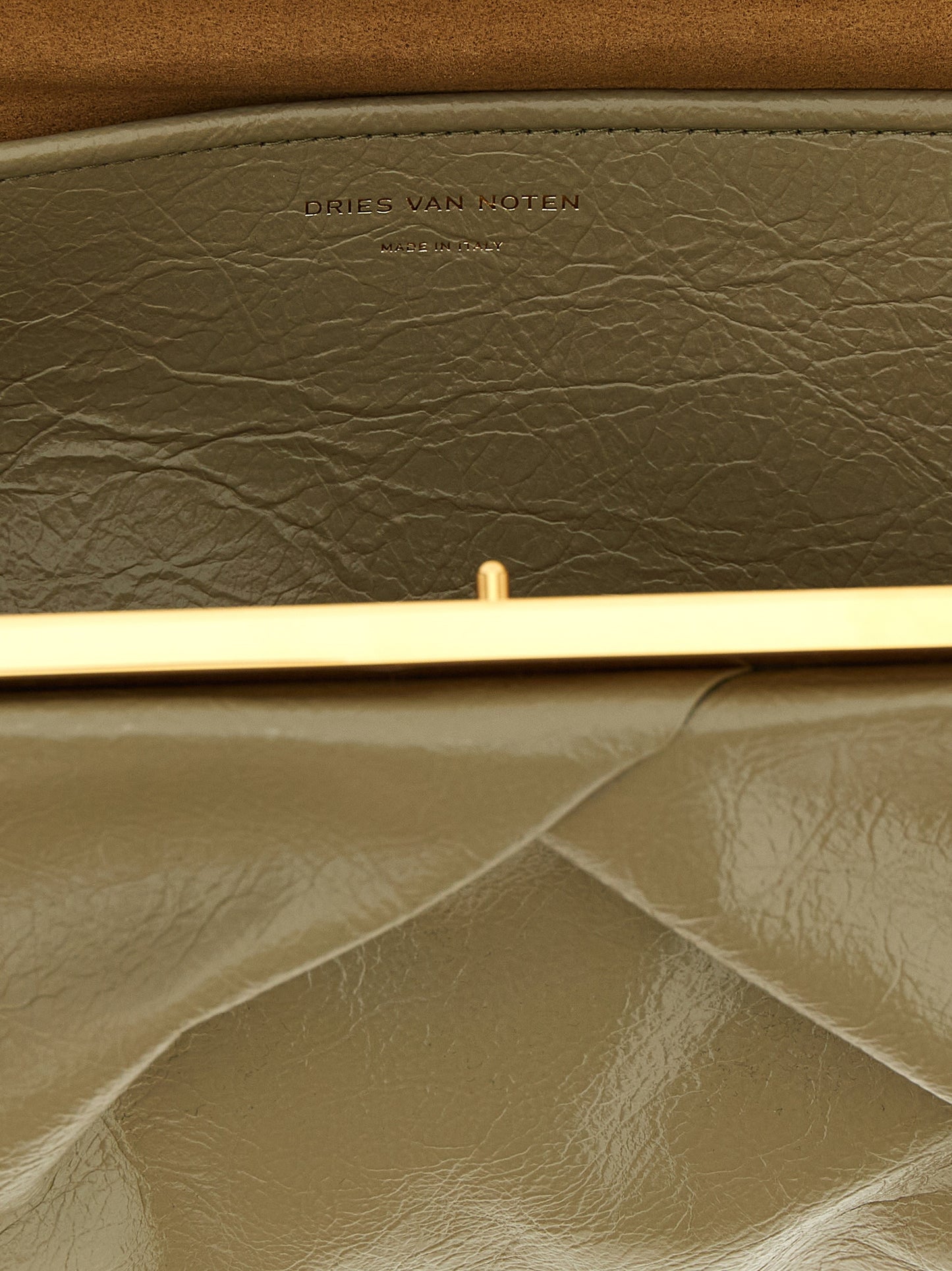 Clutch Handbag by Dries Van Noten for women in calfskin leather bicolour & green features a statuesque silhouette, showcasing a secure snap & magnetic and organized with versatile shoulder-strap & adjustable-strap for statuesque evening wear.