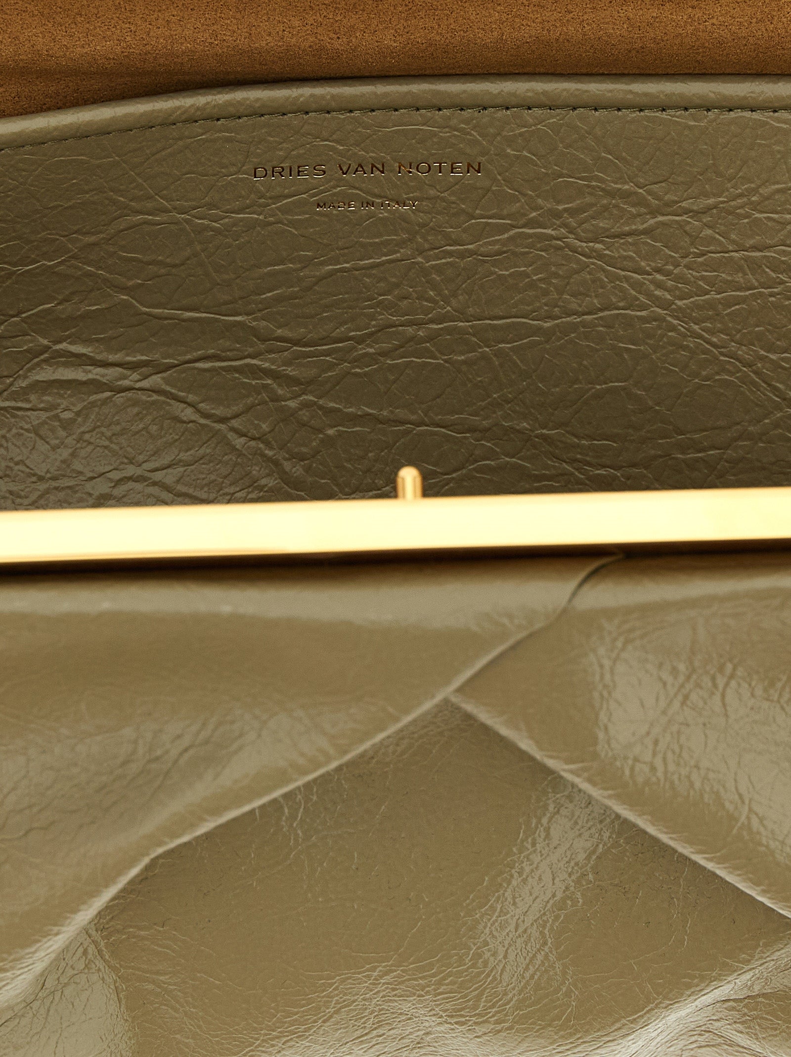 Clutch Handbag by Dries Van Noten for women in calfskin leather bicolour & green features a statuesque silhouette, showcasing a secure snap & magnetic and organized with versatile shoulder-strap & adjustable-strap for statuesque evening wear.