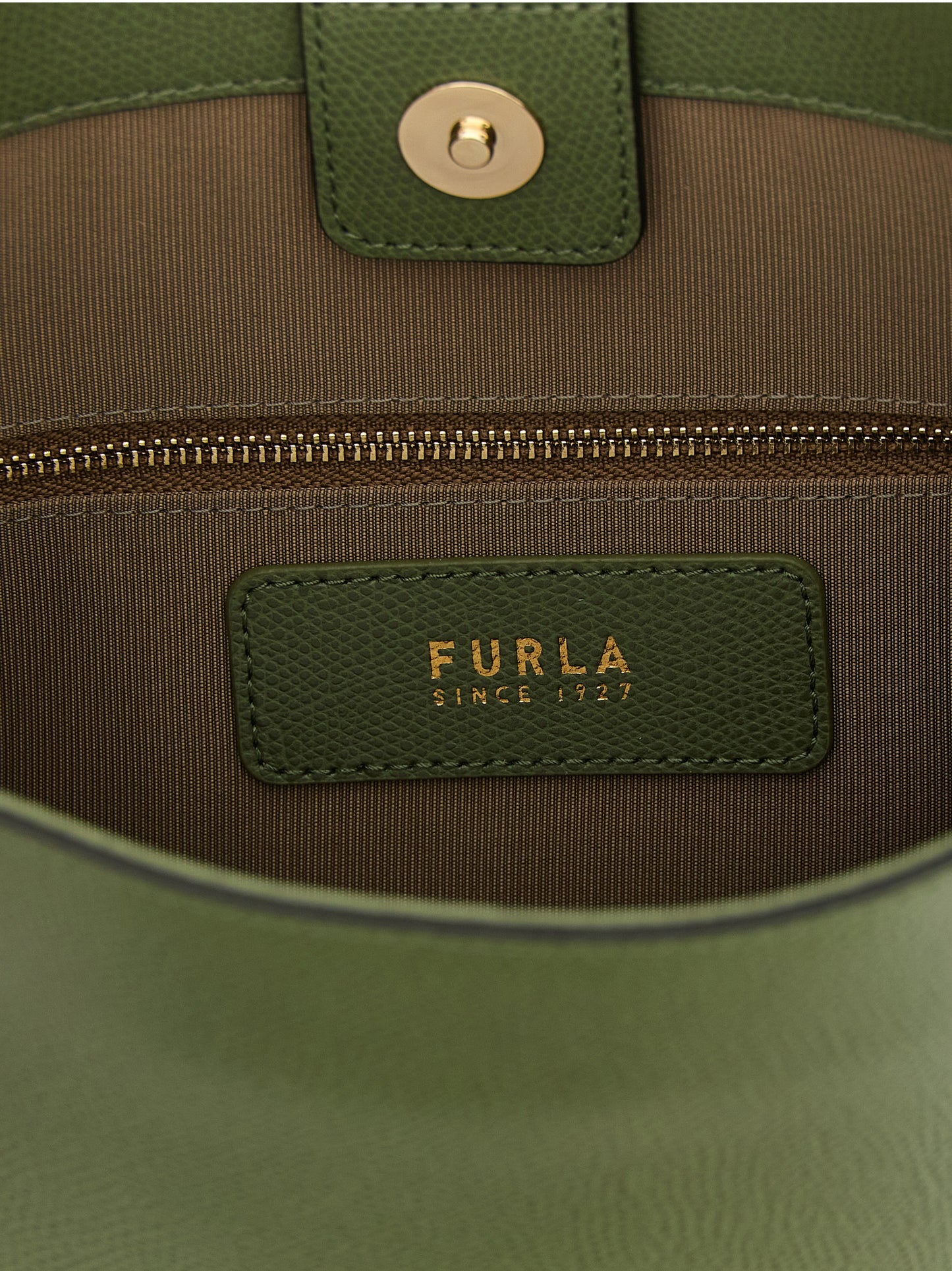 Shoulder Bucket Bag by Furla for women in calfskin leather bicolour, green & print showcases a statuesque silhouette, artfully detailed with a secure magnetic, organized , and versatile shoulder-strap & adjustable-strap for a statuesque look.
