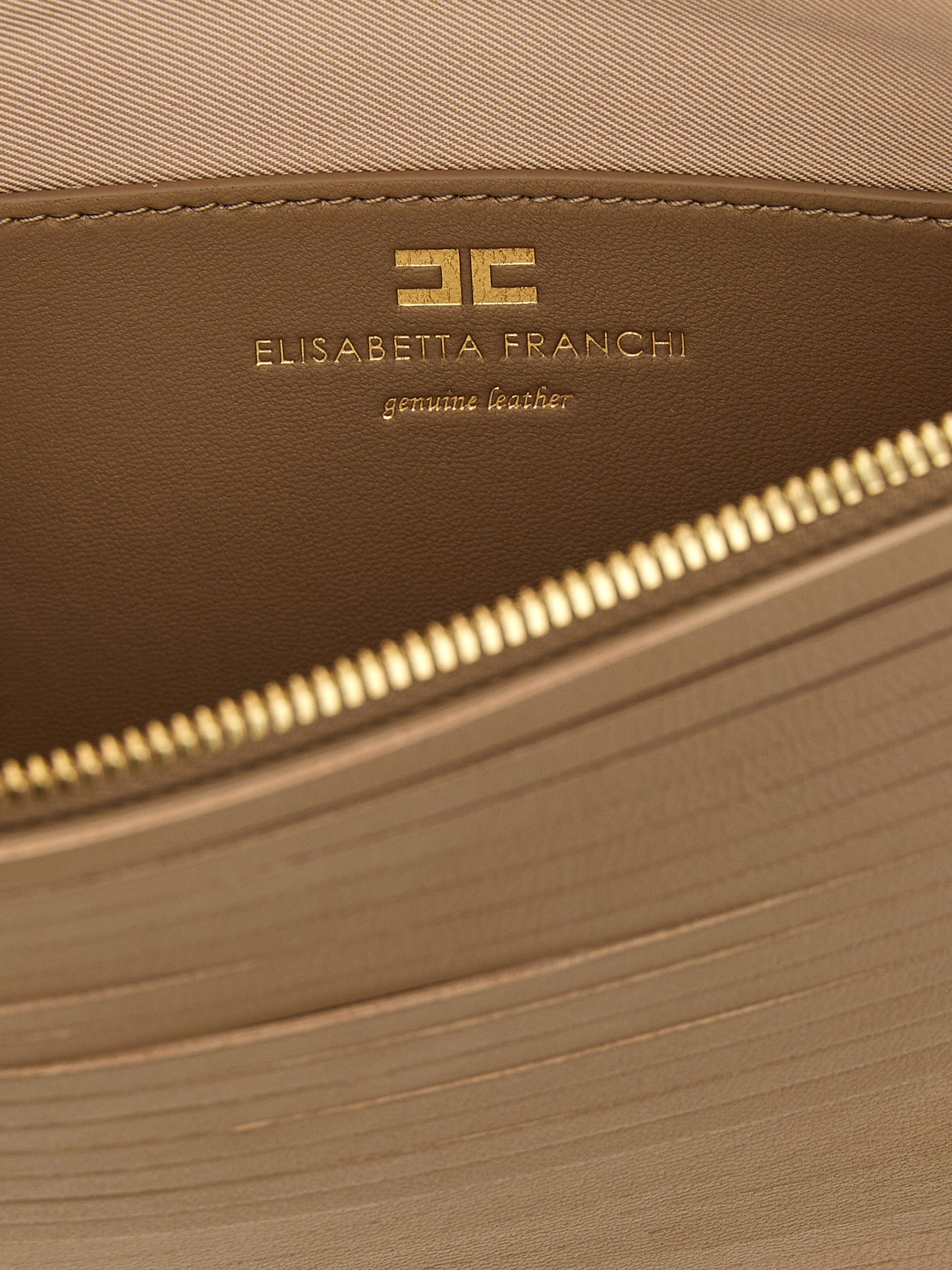 Clutch Handbag by Elisabetta Franchi for women in leather & metal beige showcases a sculptural silhouette, featuring a secure zipper, ample , and versatile shoulder-strap for a sculptural aesthetic.