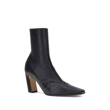 Geometric Ankle Boots by Khaite for women in bos taurus calf leather black features an high-performance silhouette, showcasing the sophisticated design of the Women's Bos Taurus Calf Leather Geometric Ankle Boots with a geometric-heel and a refined .
