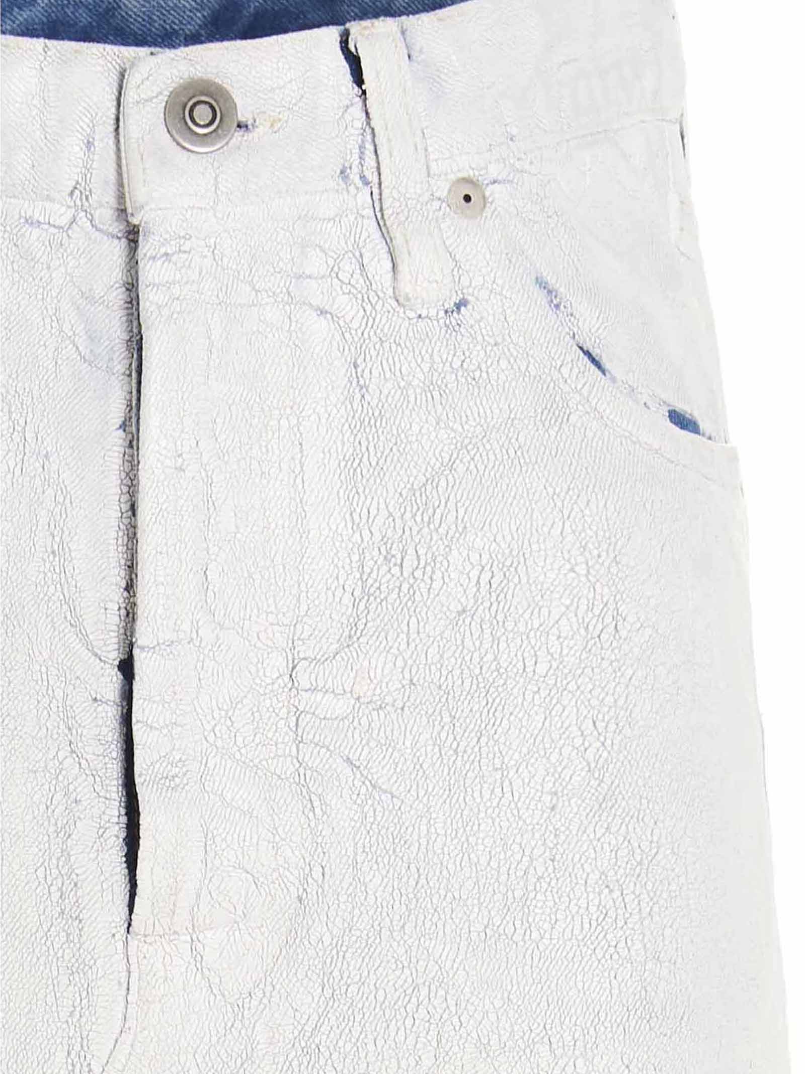 Skirt by Maison Margiela for women in denim cotton white features a contoured silhouette from the Women's Denim Cotton Mini Skirt collection, characterized by its contoured mini for a contoured finish.