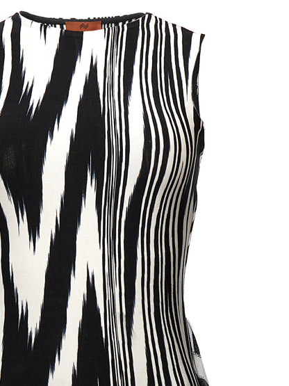 Bodysuit by Missoni for women in viscose bicolour, black, white, patterned & print showcases a coveted silhouette, artfully finished with a coveted and for a coveted look.