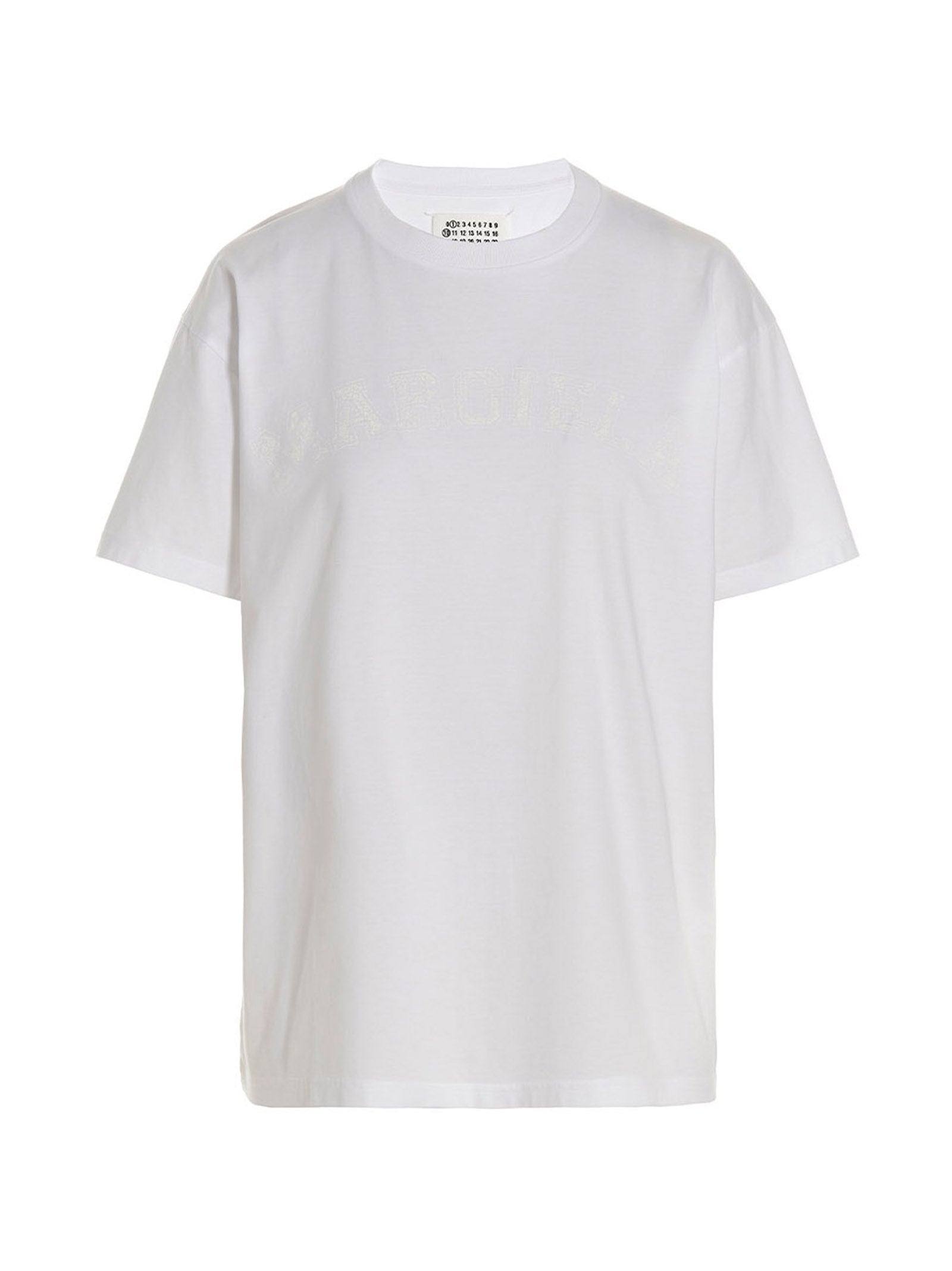 T-Shirt by Maison Margiela for women in cotton white & print features a plush silhouette, showcasing a sophisticated and short-sleeve for a truly plush finish.